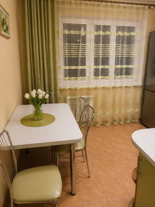 Продам 4к квартиру, метро Індустриальна AN