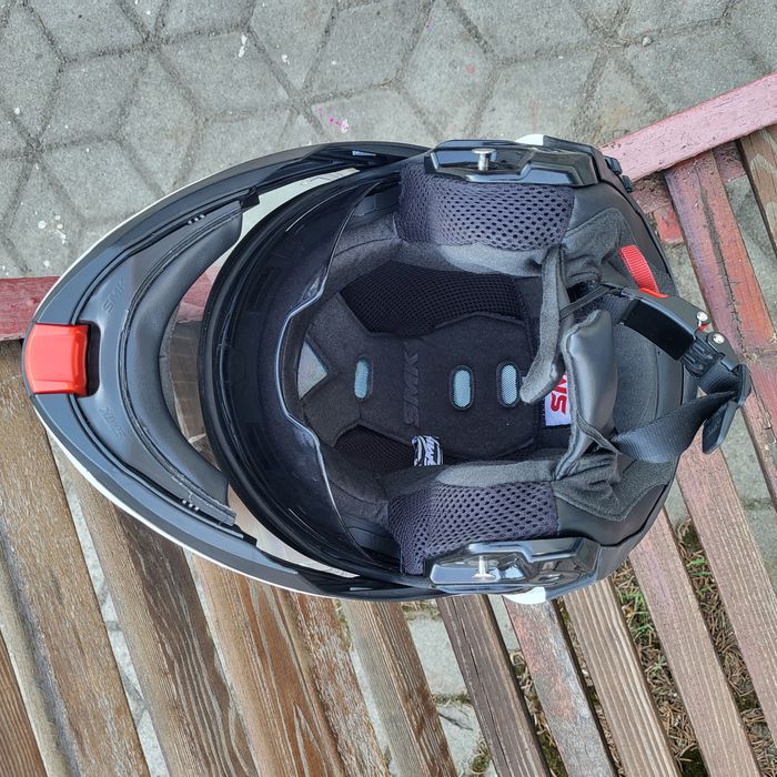 Шолом SMK Gullwing solid glm 100 white