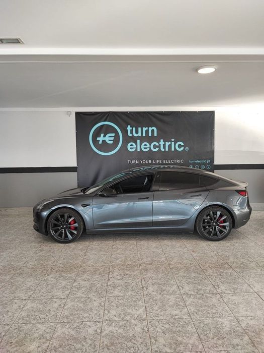 Tesla Model 3 Standard Range Plus RWD