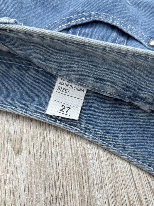 Продам джинсові шорти