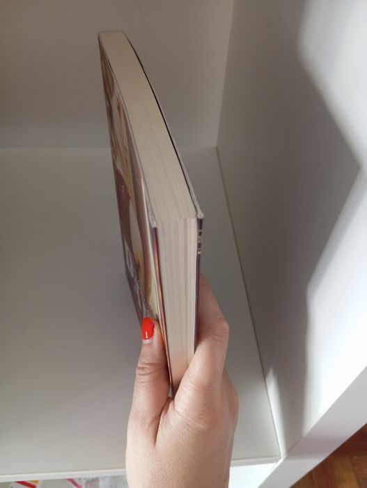 Livro novo de Ella Carey