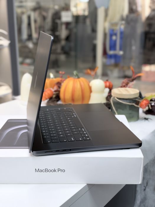 MacBook Pro 16 2025 M4 Pro 24Gb 512Gb - Магазин - ГАРАНТІЯ #121352