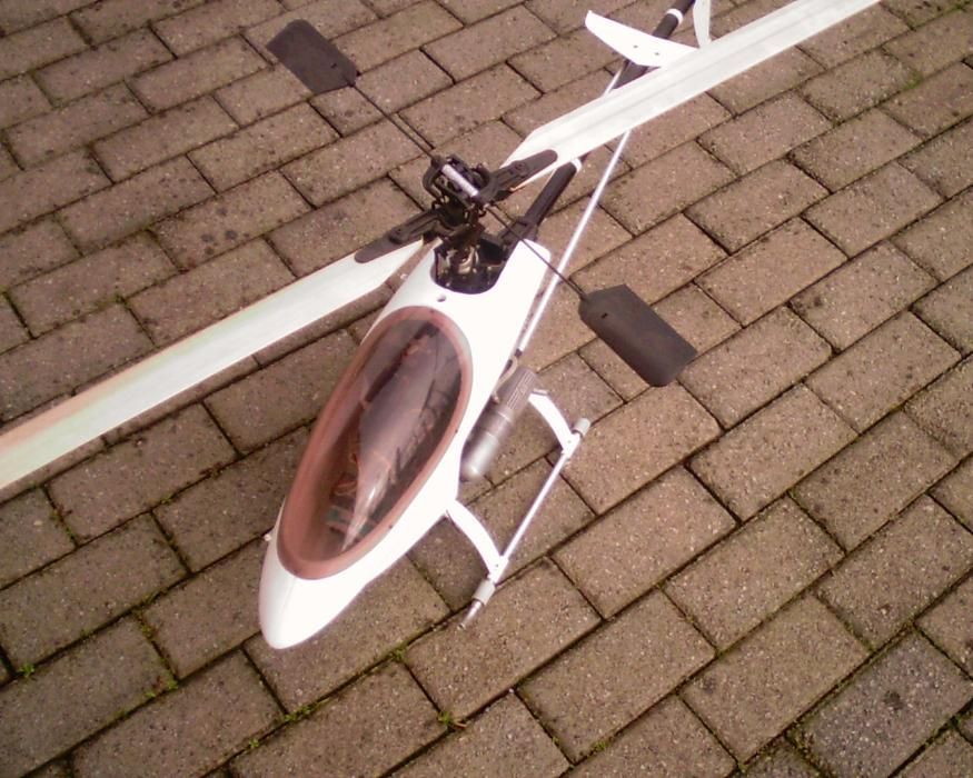 helicóptero raptor 30 v2 novo