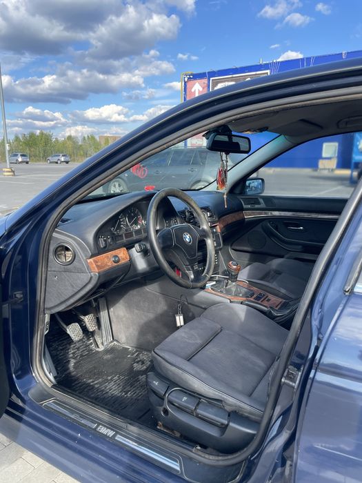 BMW 520i e39.