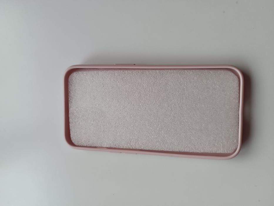 Чехол на iPhone 13