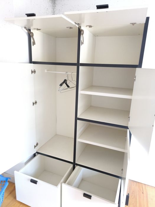 Armário IKEA com 7 compartimentos