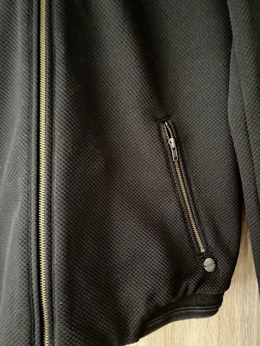 Damska czarna bluza rozpinana S.Oliver r. XS