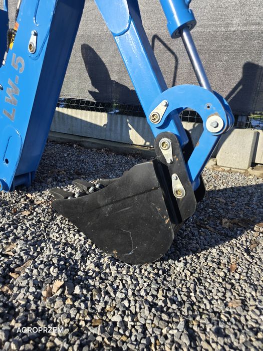 Łyżka na tył traktora z ramieniem- do pracy z traktorem