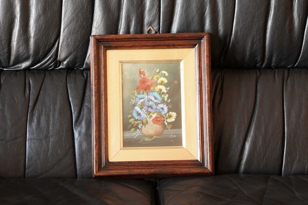 Various paintings - in excellent condition64741309713537125