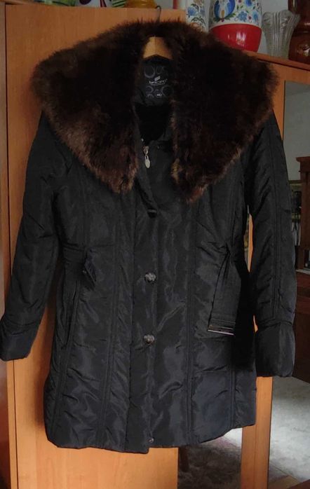 Kurtka zimowa z odpinanym kołnierzem