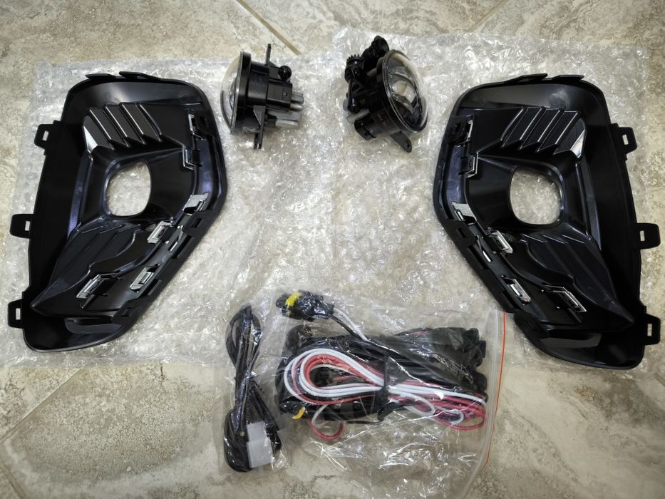 Форд Ford escape kuga 2023-24 рік накладки противотуманки ST-LINE
Ford