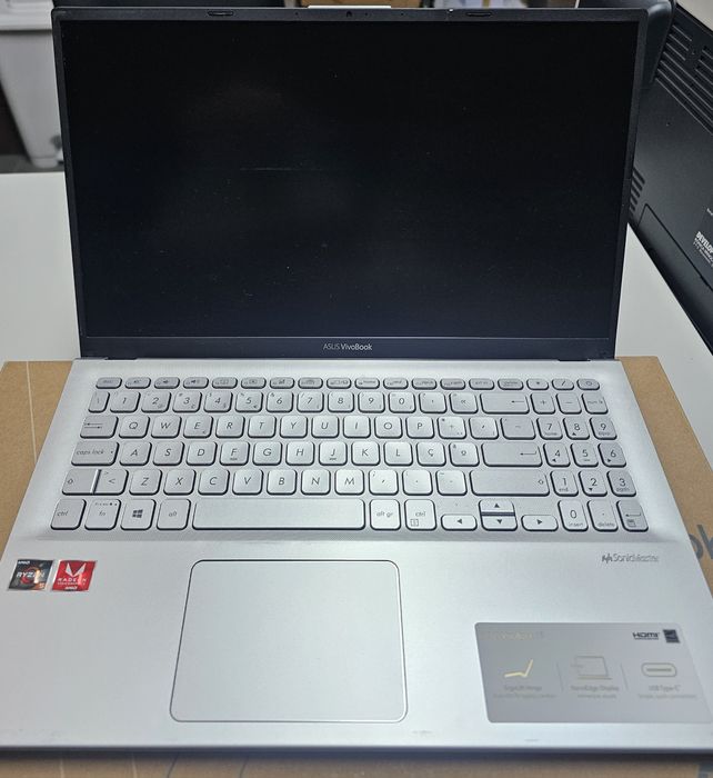Asus VivoBook F512D
