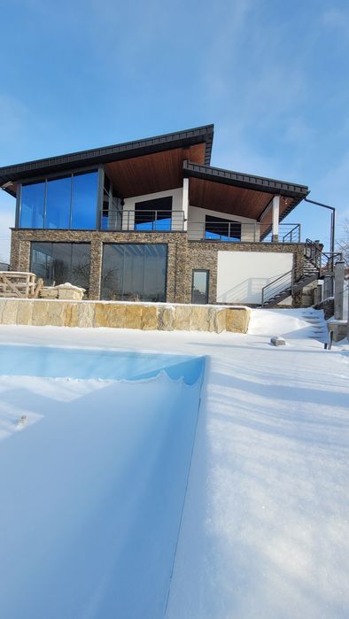 Продаж елітного будинку з басейном р-н  Старе місто