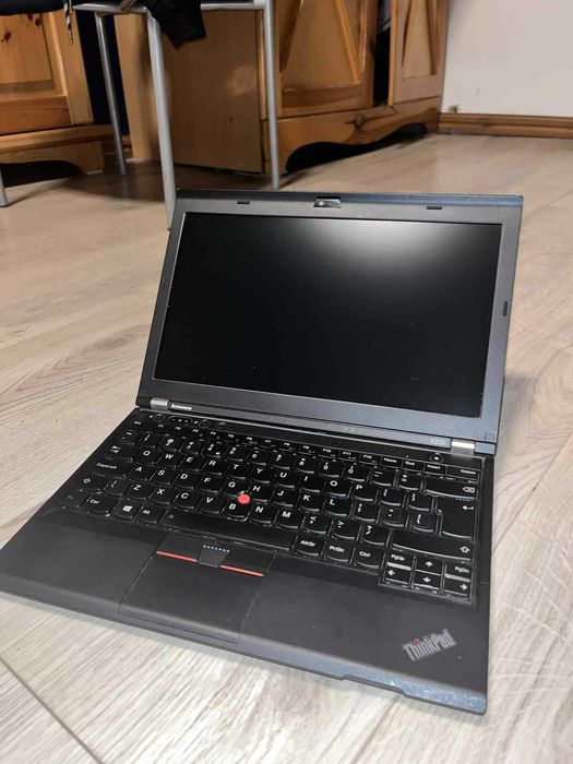 Sprzedam Lenovo X230 8/128 W10 Edu