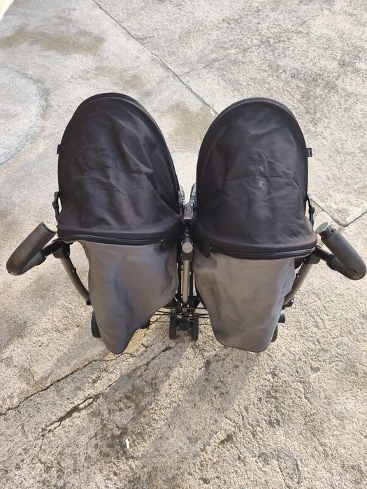 Vendo carrinho de passeio para dois