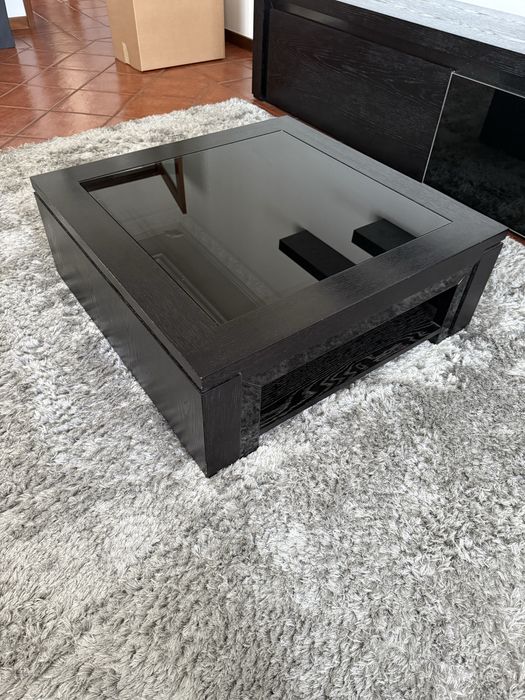 Mobilia da sala c/mesa de centro e prateleiras