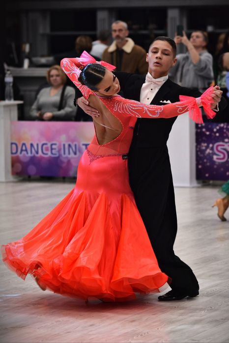 Продам фрак Romans