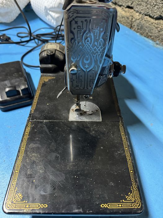 Maquina de costura Antiga