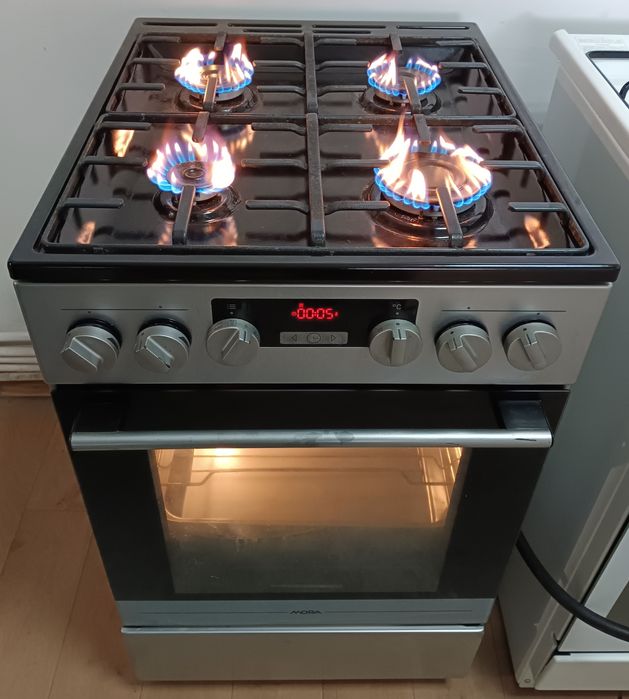 Плита комбінована, газова, електрична