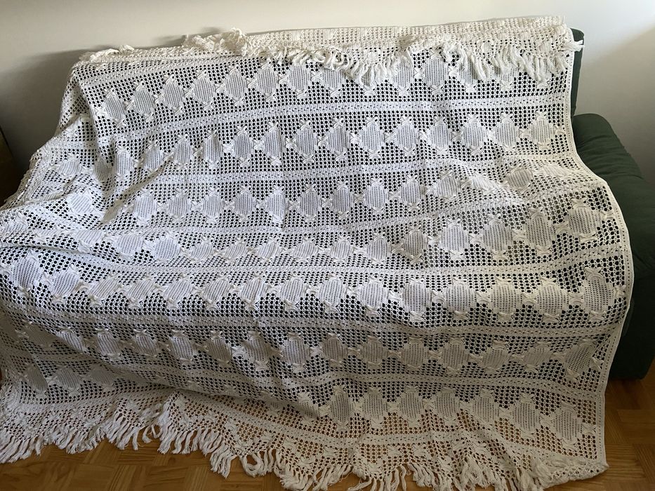 Colcha branca toda feita a mao