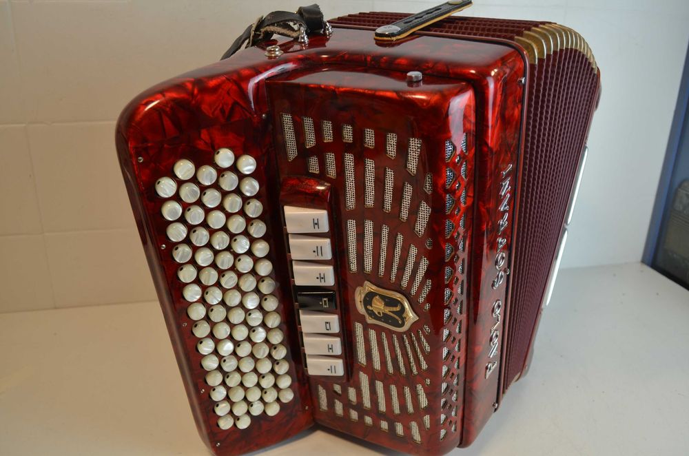 Acordeao Paolo Soprani Especial 3 voz. N 411