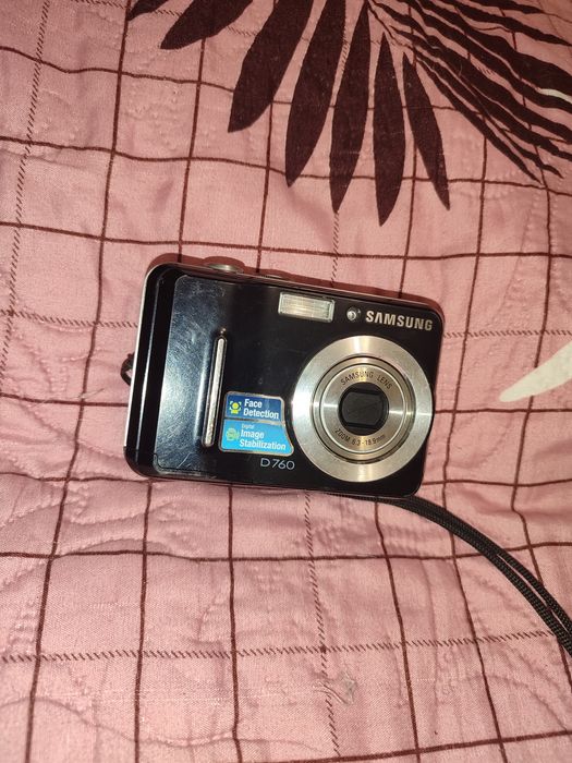Фотоапарат Samsung D760