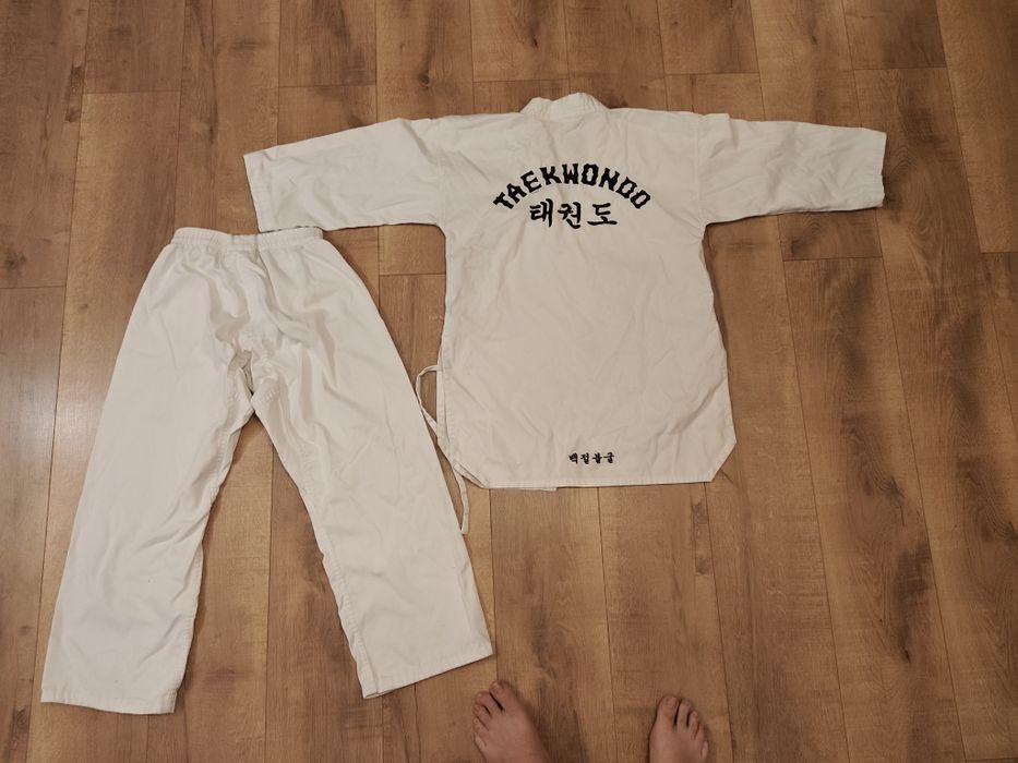Dobok używany do taekwondo