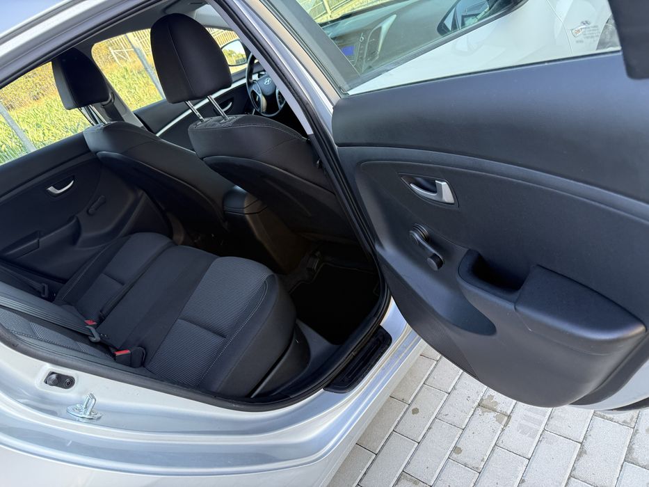 Hyundai i30 1.4 benzyna 2013