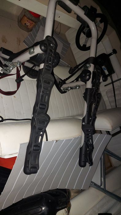 качественное крепление для велосипедов 3х на авто