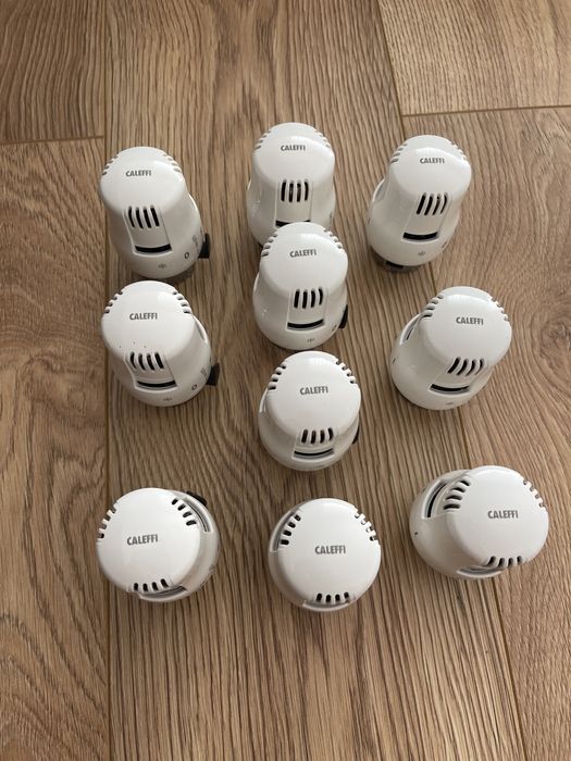 9 Comandos termostáticos Caleffi valvulas para radiador (como novos)64551980395522120