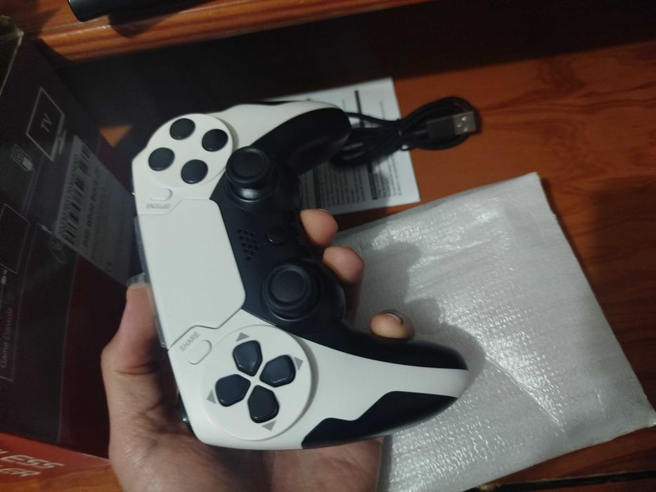 Comando NOVO PS4, PS3 e PC sem fios wireless Bluetooth, cabo incluído