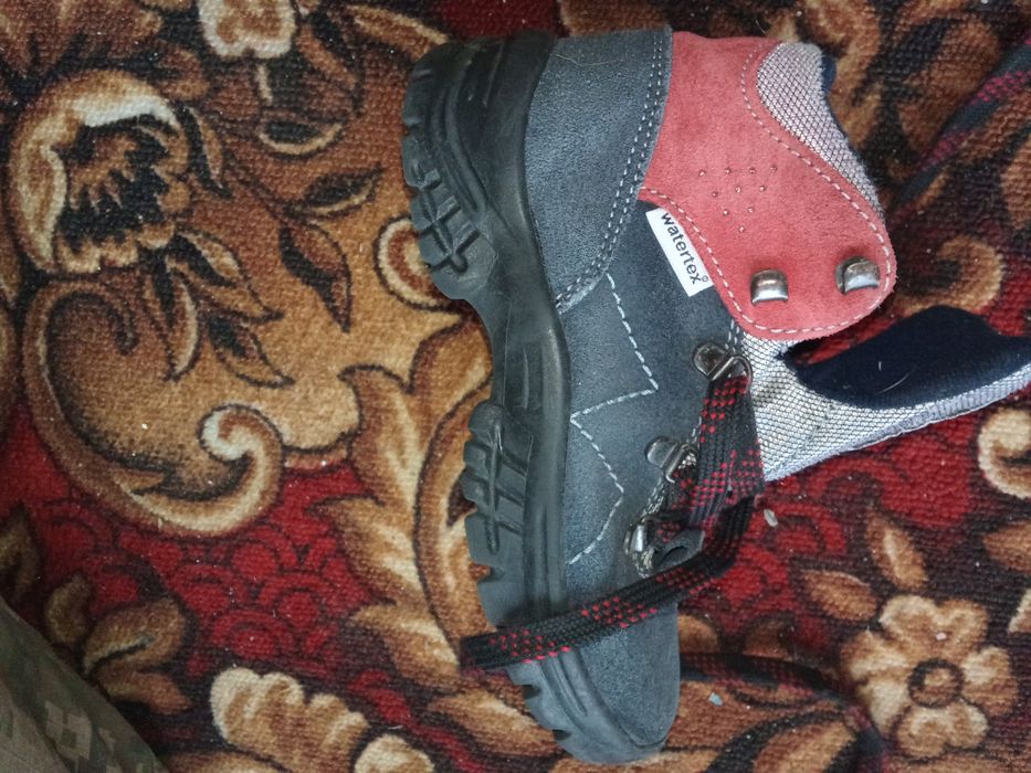 Чудові дитячі черевички