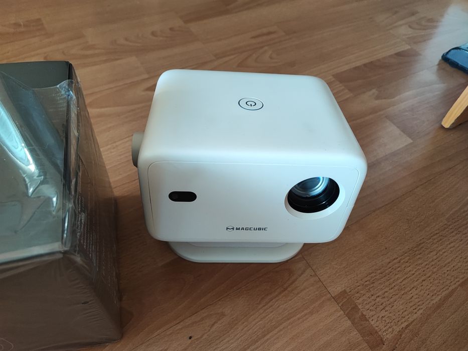 Nowy projektor Magcubic L018 Native 1080P 650ANSI 8K Android 14