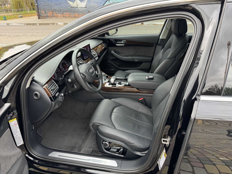 Audi A8 Long 2018 свіжопригнана