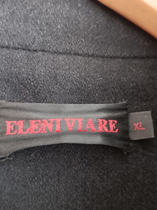 Чорне вовняне пальто з красивими гудзиками L-XL