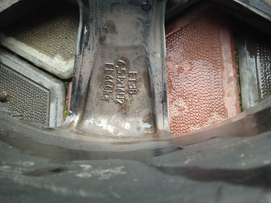 Диски титанові з покришкою 205/55 R16