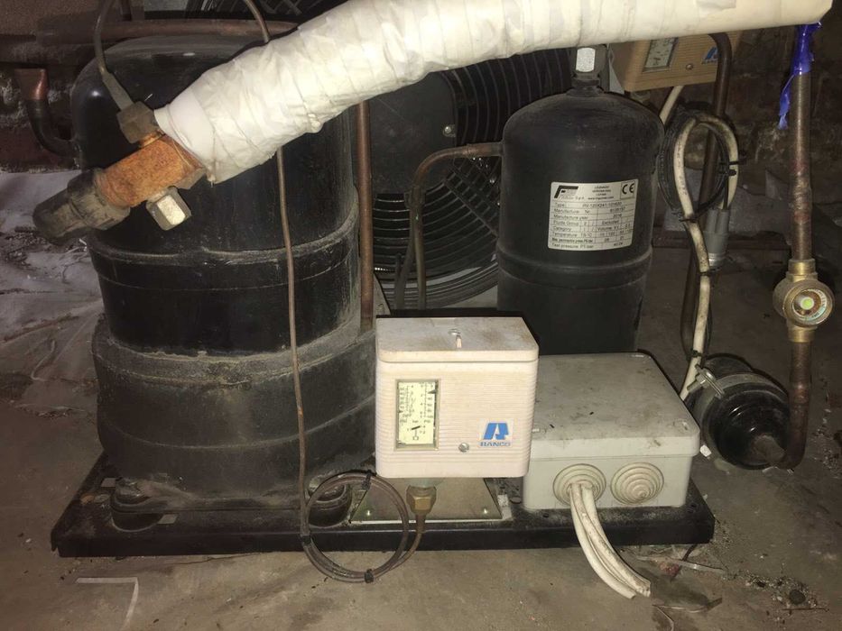 Холодильний-морозильний агрегат