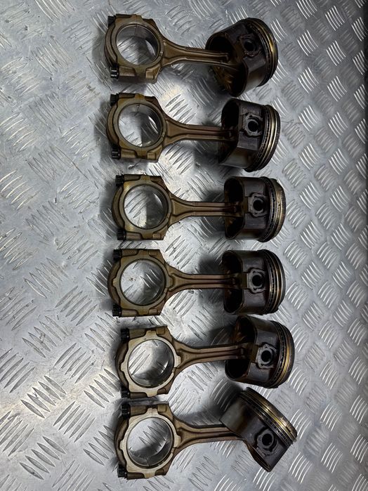 Шатун  поршень  2JZ GE vvti Toyota