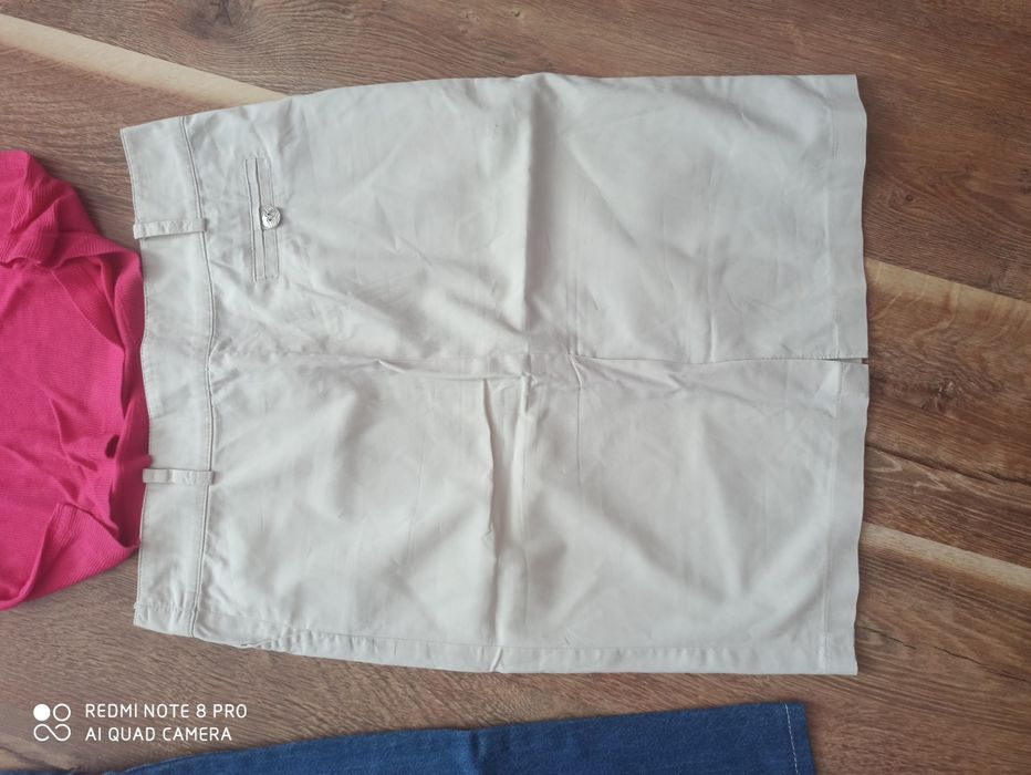 Жіночий одяг (розмір М-Л)