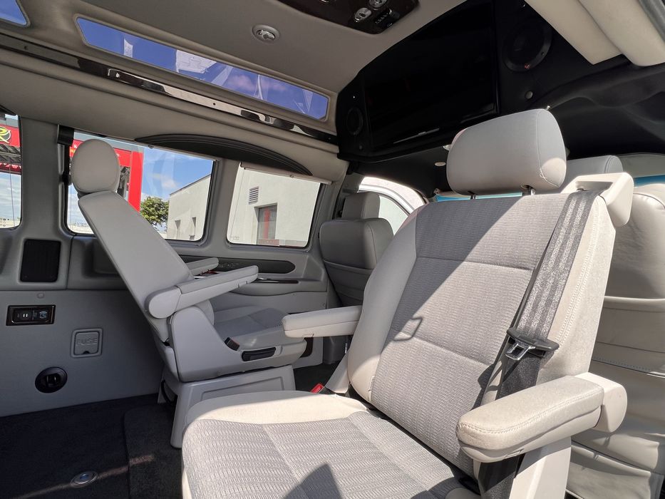 GMC Savana nie chevrolet Express Salonka