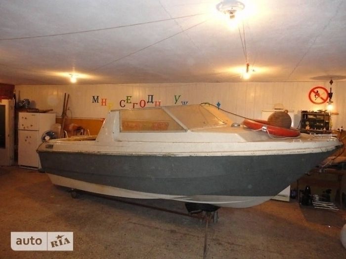 Катер Крым 4 175 л.с.