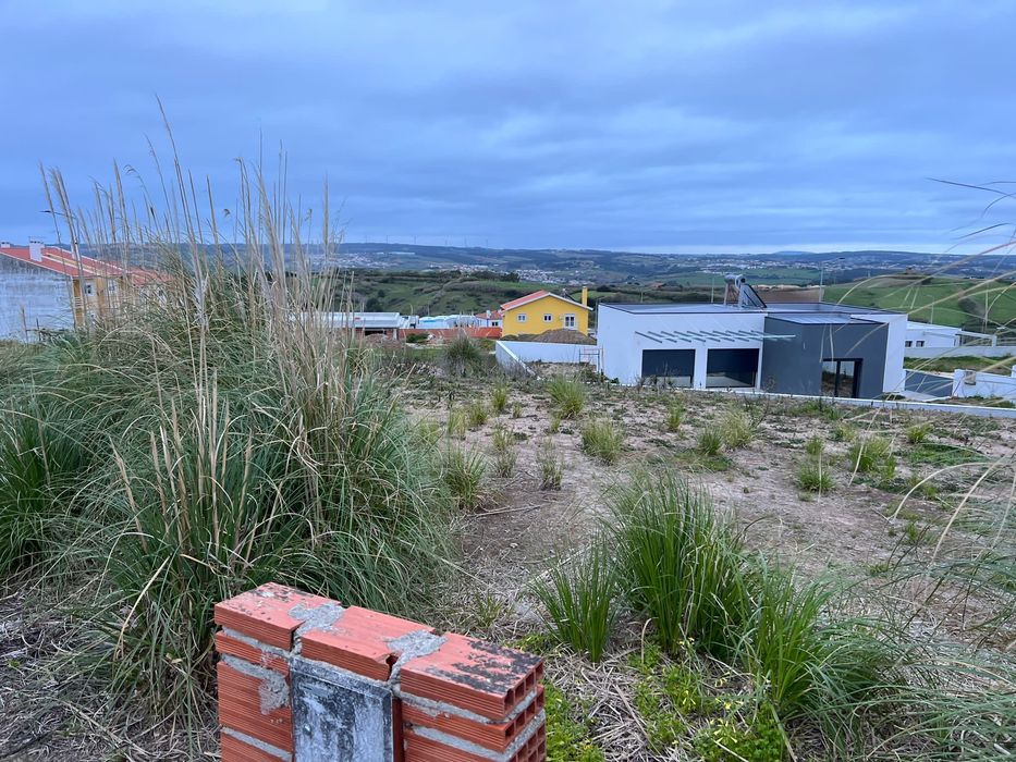 terreno com projecto e licença de construção na Lourinhã