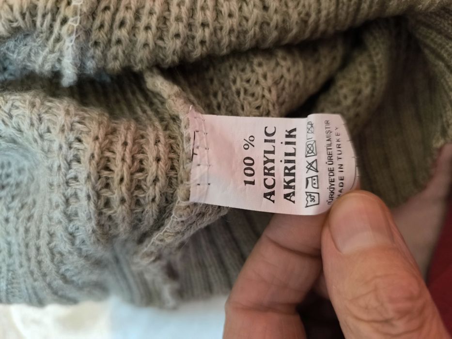 Sweter w paski,wg mnie to r 38