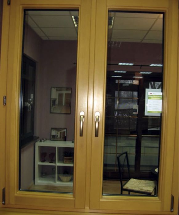 Продам деревʼяні вікна зі склопакетом