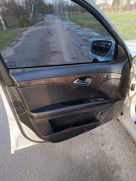 Продам мерседес W211 2.2CDI