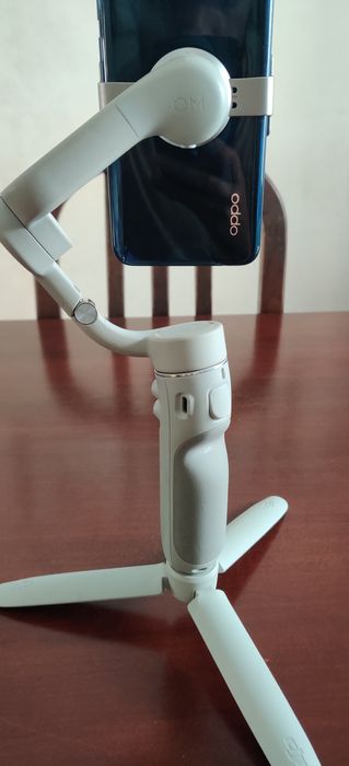 DJI Osmo Mobile 5