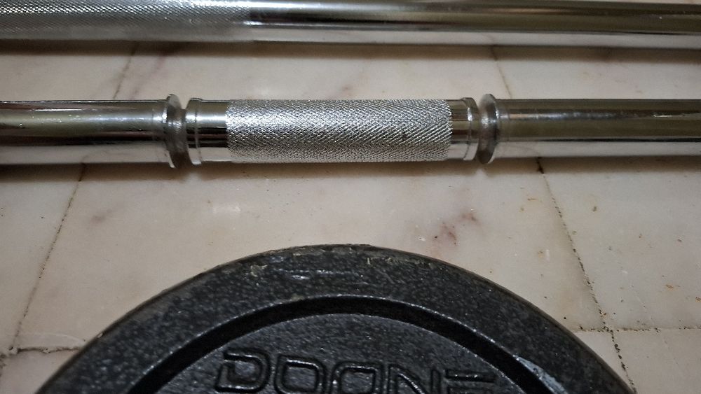 Barra 120cm 30mm 2 discos 5kg e barra harter 45cm 30mm