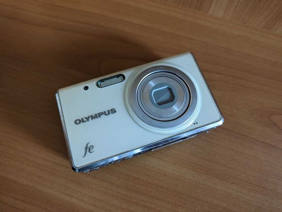 Цифровая винтажная мыльница Olympus FE-4040