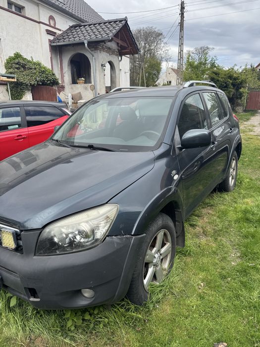Toyota RAV4 2.2 D-4D 177 KM | 2007 | 4x4 (niesprawny)