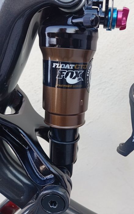 JF-Bikes Gama alta  Roky Mountain L Carbono x01-12v fox suspensão total
